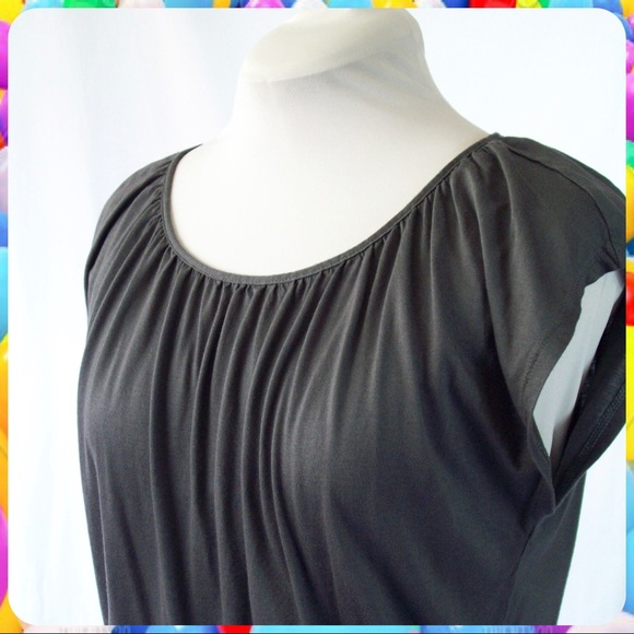 GAP Dark Gray Cap Sleeve Keyhole Back Knit Top Super Soft Draped Blouse Size XS - Picture 4 of 9